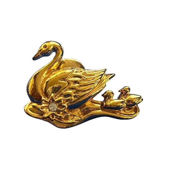 Vintage Avon Pin Brooch Mama Duck 2 Ducklings Swan Clear Rhinestone 1.5" wide - Picture 1 of 5